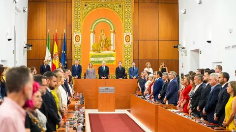 Vox tumba la primera investidura de Juanma Moreno y abre 48 horas decisivas para cerrar un pacto con el PP