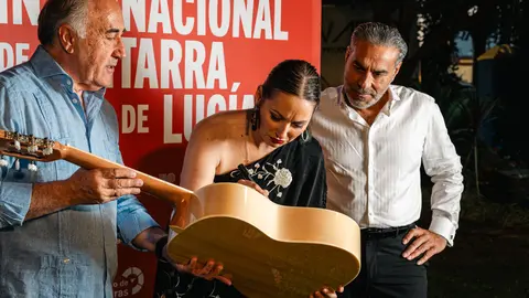 El XII Encuentro vivi&oacute; una de sus noches m&aacute;s destacadas con las actuaciones de Mercedes Luj&aacute;n y Pedro 'El Grana&iacute;no' en el parque Mar&iacute;a Cristina - FOTO: FJ Ben&iacute;tez