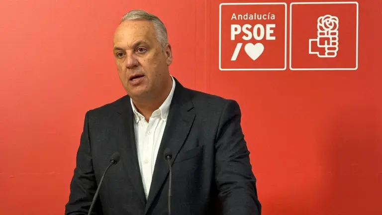 Ruiz Boix, alcalde de San Roque, valora muy positivamente el encuentro de este miércoles en Londres