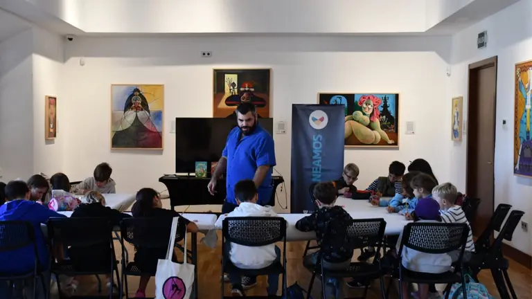 Taller infantil pintura y c&oacute;mic San Roque