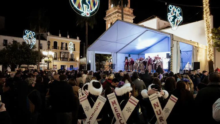 Algeciras se vuelca con el Carnaval en el Lago Mar&iacute;timo, la Plaza Alta y el centro_23