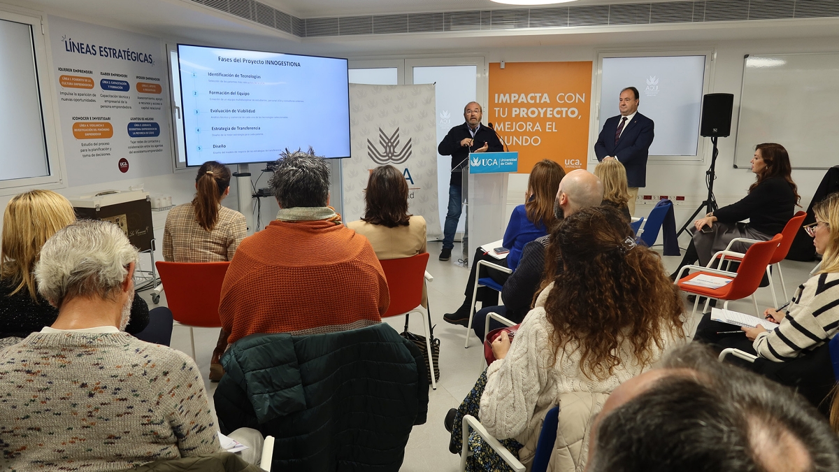 Acto de presentación de la cartera de patentes de la UCA