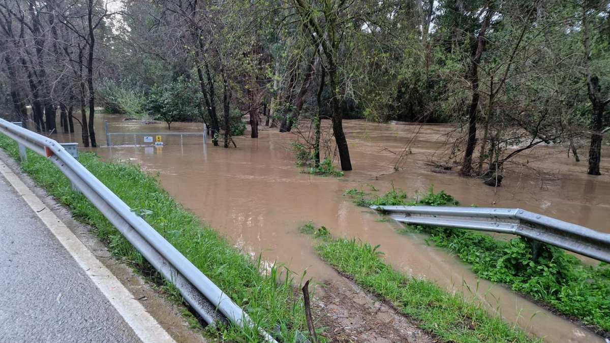 Intranquilidad en Tesorillo ante la crecida del Hozgarganta
