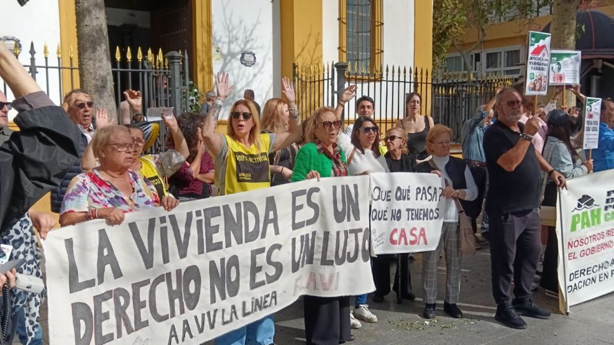 Vecinos de La Linea ya se concentraron recientemente en el centro de la ciudad