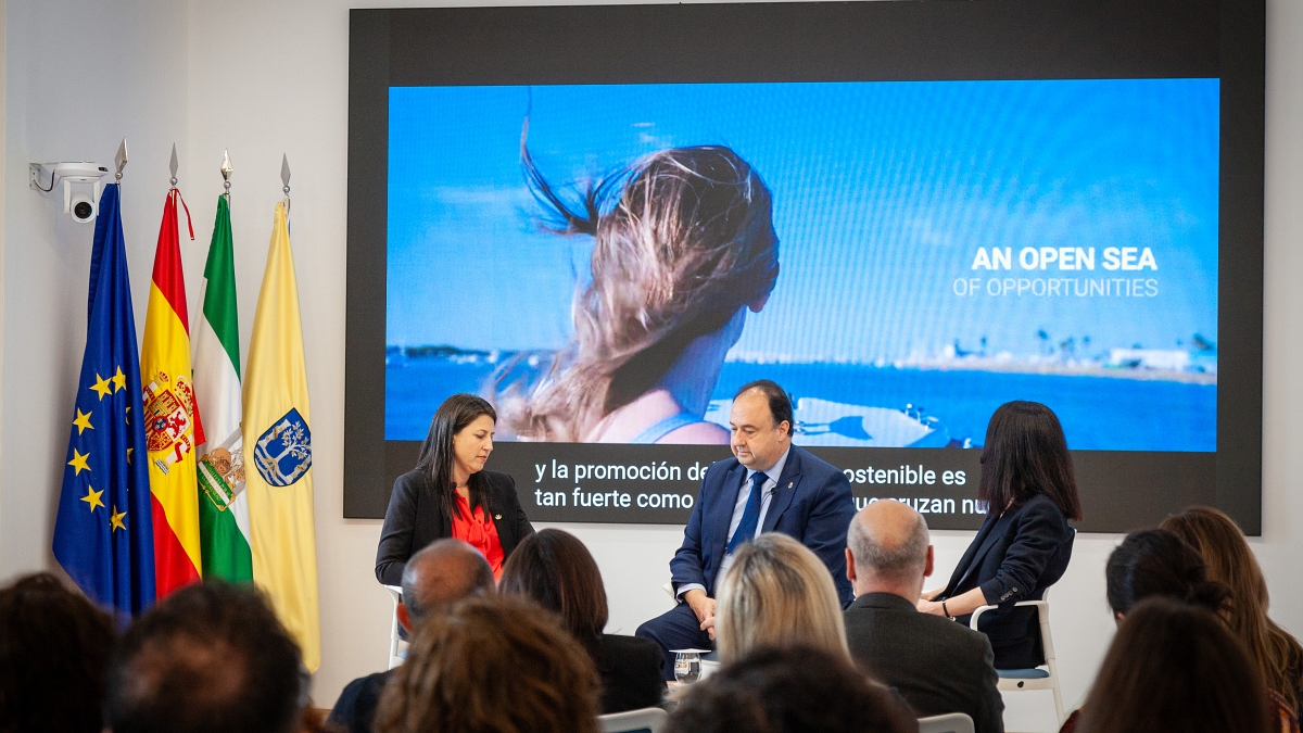 Presentación llevada a cabo en la UCA