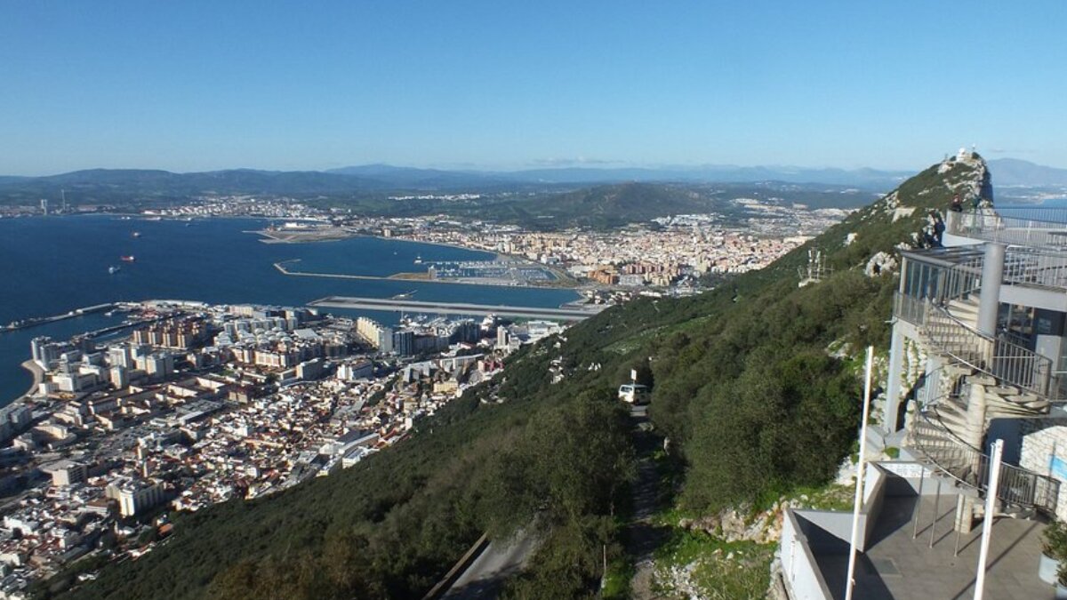 Rosia Bay
