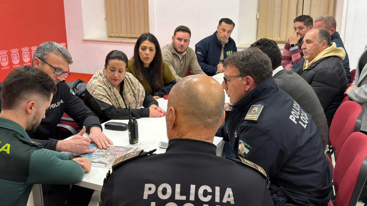 Reunión en el edificio Diego Salinas